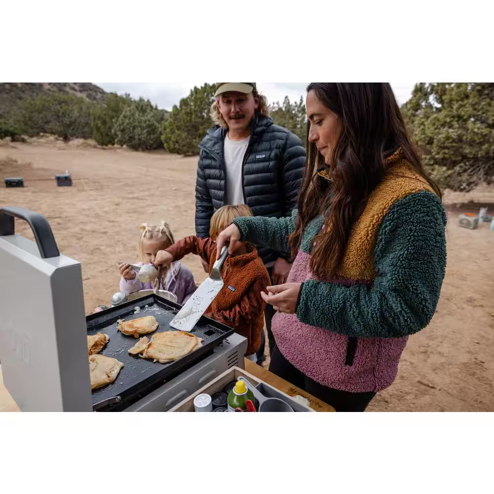 16 In. 1-Burner Portable Tabletop Classic Propane Smarttemp Flat Top Grill/Griddle in Chalk Finish
